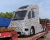 Безстыжий плагиат: в Китае заметили двойника грузовика Tesla Semi (видео)