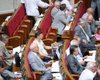 Ляшко пришел на заседание парламента с ведром картошки