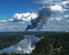 "Все черно": в российской Уфе дроны атаковали местный НПЗ (видео)