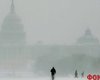 Снегопад практически парализовал Вашингтон
