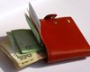 Украинцы боятся тратить заработанные деньги, - СМИ