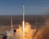 Китай уперше відправив у космос нову ракету: запуск створив небезпеку для літаків (відео)