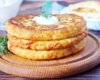 Сытное блюдо к ужину. Как приготовить картофельные оладьи с сыром