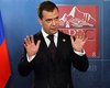 Медведев: нам навязали посредников в Украине