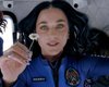 Полет на Blue Origin: в сети высмеяли Кэти Перри, которая неуместно "целовала землю" (видео)
