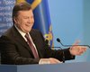 Янукович вернулся на работу после отпуска в Крыму