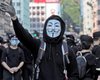 В Гонконге запретили маски для лица, используемые демонстрантами