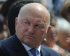 Лужков предрек скорую девальвацию доллара