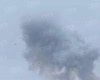 ЗС РФ влучили в житловий будинок у Кривому Розі: над містом здіймається стовп диму (фото)