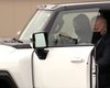 Джо Байден испытал первый 1000-сильный электромобиль Hummer (видео)