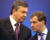 Янукович уединился с Медведевым в Горках