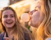 30 сентября — День жевательной резинки: эволюция самой популярной привычки человечества
