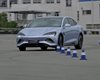 Лучше Теслы: китайский электромобиль BYD Seal установил рекорд в "лосином" тесте (видео)