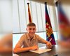 Украинский футболист подписал контракт с "Барселоной": что о нем известно