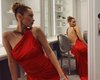 Як червона сукня Белли Хадід у 2016 році зробила її зіркою (фото)