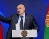 Это вы побежите с автоматом: Лукашенко пригрозил чиновникам "украинским сценарием" (видео)