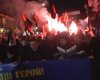 В Киеве полтысячи фанатов проводят марш с требованием разрешить флаги УПА