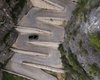 Кошмар для любого водителя: как выглядит самая опасная извилистая дорога в мире (фото)