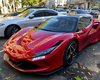 Незважаючи на війну: в Україну привезли надпотужний суперкар Ferrari за $300 000 (фото)