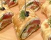 Хит праздничного стола: рецепт быстрой закуски с сыром, рыбой и огурцом (видео)