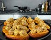 Изысканный ужин: рецепт картофеля с сыром в духовке (видео)