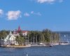 Нюхать ароматы, путешествовать и заработать €2000: в Финляндии предлагают необычную работу