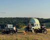 Зірковий актор отримав сторічні гібриди Harley-Davidson та електричні Land Rover (фото)