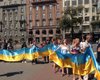 В Киеве растянули 400-метровый национальный флаг