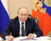 Планирует затяжную войну: Путин вернул звание "матери-героини" женщинам с 10 детьми