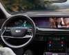 Новый Cadillac Escalade позволит водителям не следить за дорогой и смотреть фильмы в авто