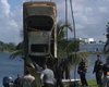 Считались пропавшими: в США полиция достала из озера 32 автомобиля (видео)