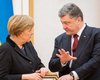 Меркель по телефону рассказала Порошенко о встрече с Путиным