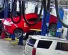В США новейший Chevrolet Corvette стоимостью более $100 000 упал с подъемника (видео)
