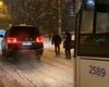 Днепр завалило снегом: Toyota Land Cruiser буксировал троллейбус, а Audi – фуры (видео)