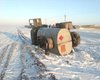 В Крыму из-за гололеда перевернулся бензовоз