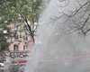 В центре Киева из-под земли бьет фонтан кипятка
