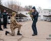 В Одессе боец ЗСУ сделал предложение девушке-полицейской на плацу перед строем