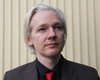 Основатель Wikileaks грозит информационной бомбой