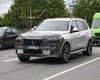 Четыре раздельные фары: BMW X7 преобразится после рестайлинга