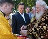 Янукович вручил подарки Московскому Патриарху