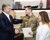 Порошенко купил квартиру бойцу ВСУ, который въехал на танке в Донецк и попал в плен