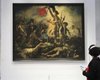 В филиале Лувра посетительница исписала маркером картину Делакруа