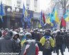 Почти 200 активистов пикетируют ГПУ