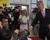 На президентских выборах в Черногории побеждает Джуканович
