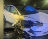 Tesla с автопилотом врезалась в припаркованный полицейский автомобиль (видео)