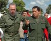 Фидель Кастро вручил Уго Чавесу ностальгический подарок 