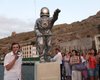 В Севастополе установили памятник "Водолаз-маяк"