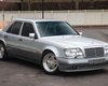 30-річний Mercedes W124 з великим пробігом продали за ціною нового "гелендваґена" (фото)