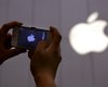 Продав рекордное количество iPhone, Apple вернула благосклонность инвесторов