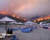 Огонь сжег половину греческого острова